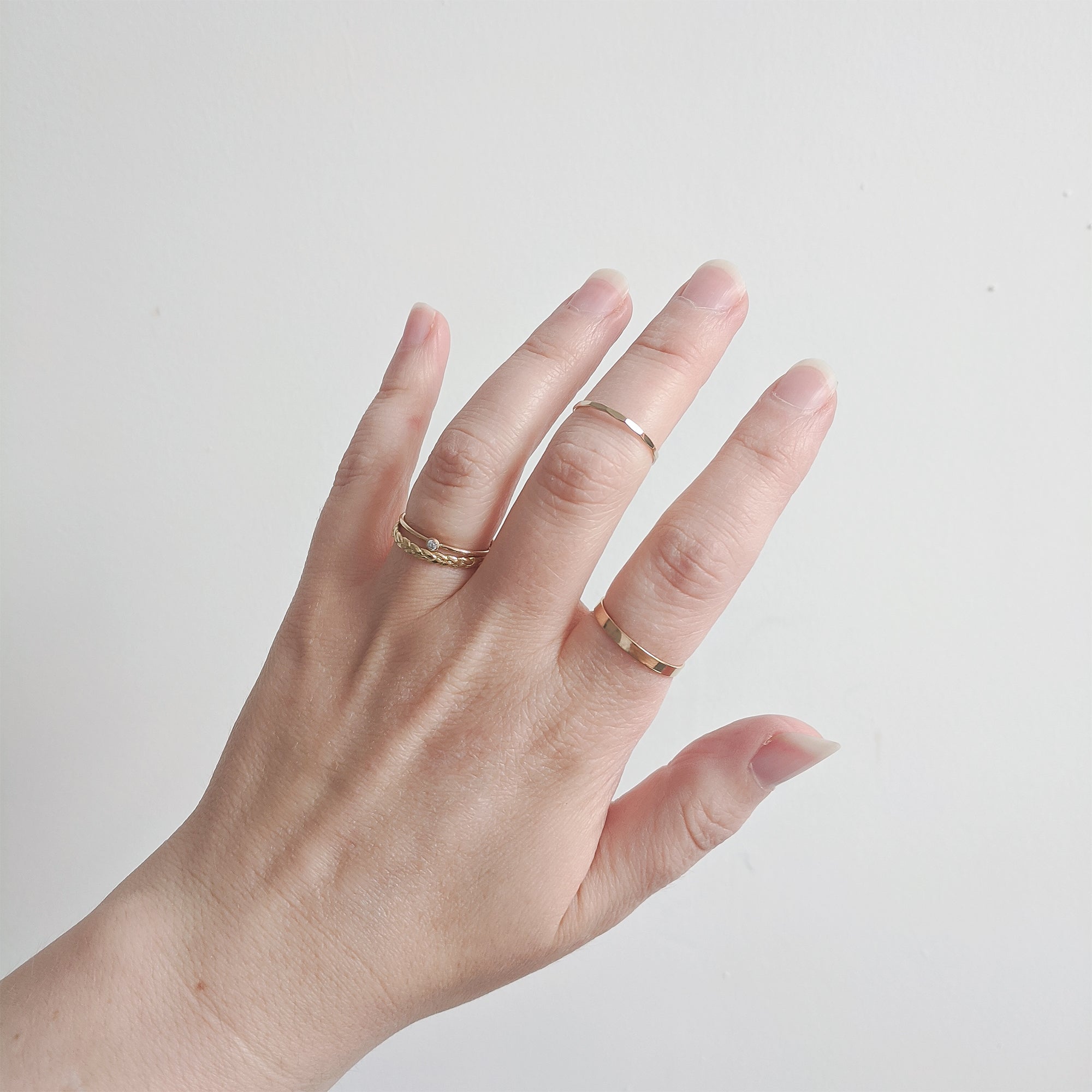 Minimal Hammered Stacking Rings