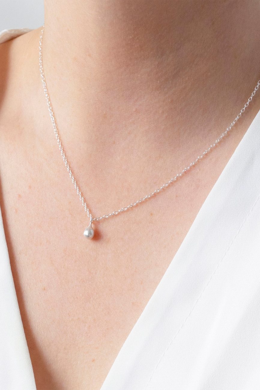 Silver Teardrop Necklace